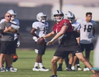 las vegas raiders quarterback